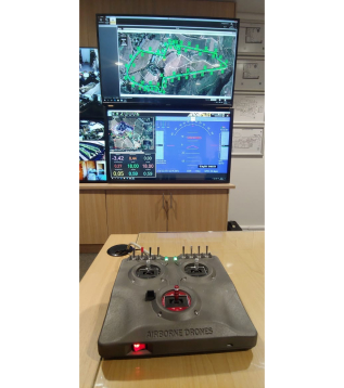 atlas v drone controller with onscreen tracking